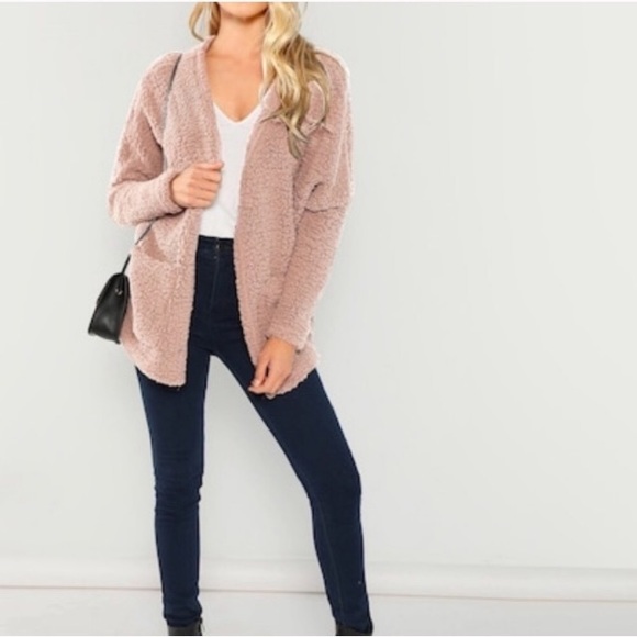 ✨HP 02/06/19! ✨ Rose Teddy Cardigan LAST Sz M - Picture 2 of 8